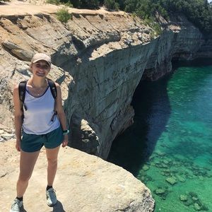 Meet your Posher, Sarah